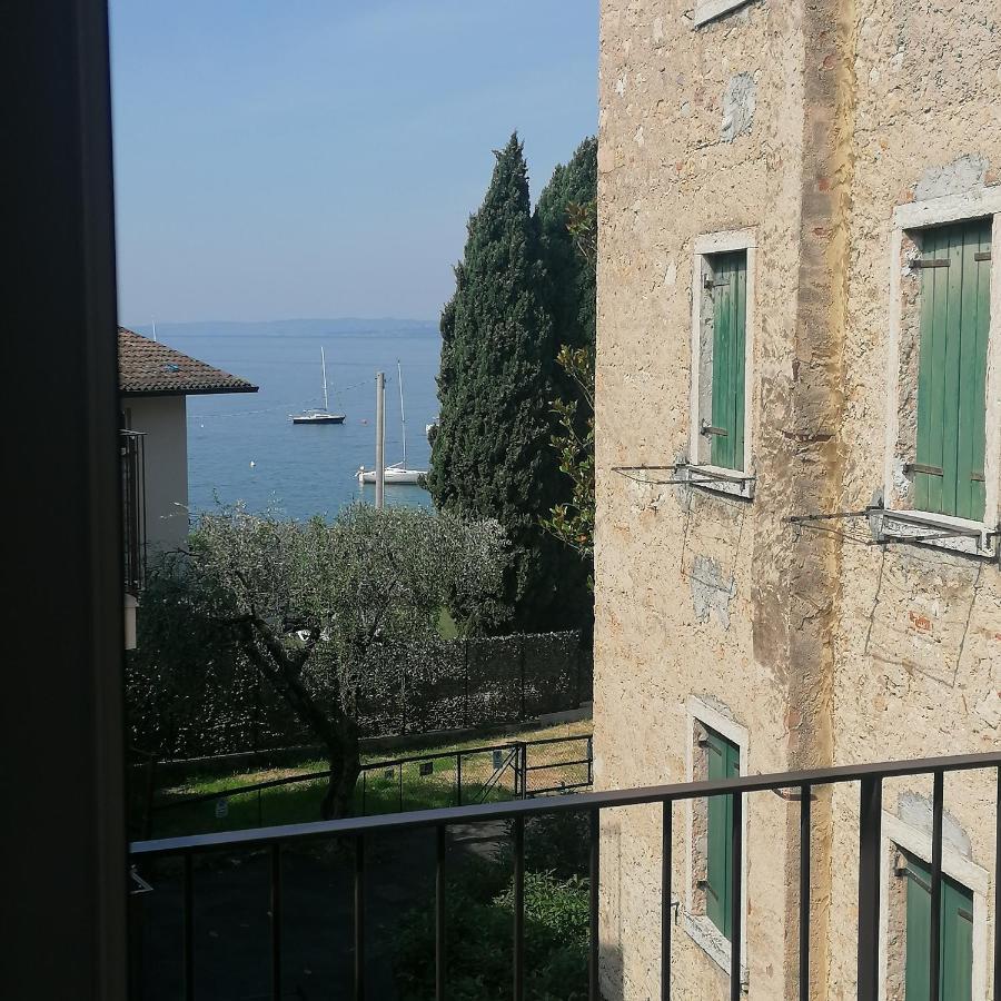 New Marina Apartments Torri Del Benaco Exterior foto
